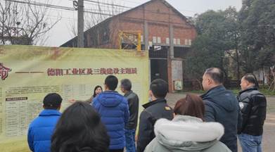 说明: 1